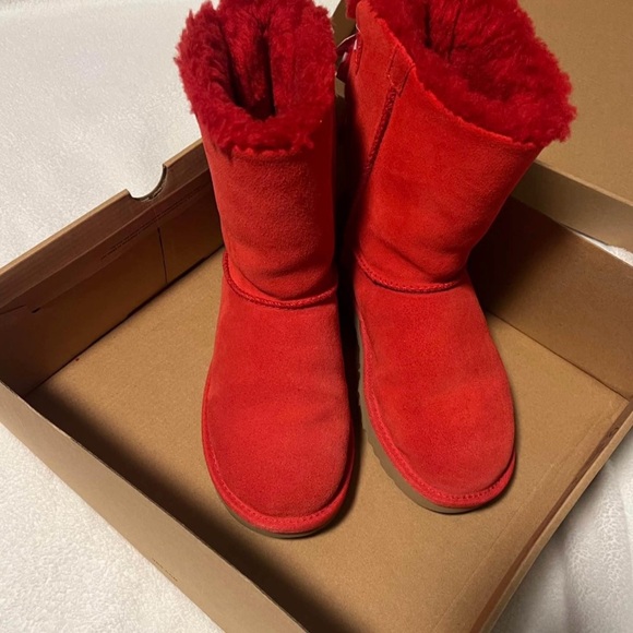 Women’s Ugg boots worn twice - Picture 7 of 7